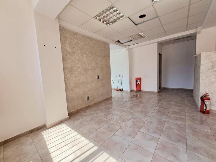 Spațiu comercial, de 104 mp, în Dobroești