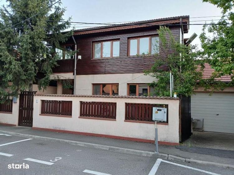 Casă cu 5 camere cu Canalizare în Giurgiului