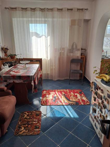 Apartament 4 camere de vanzare - 2