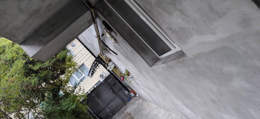 Casă cu 2 camere cu Teren 600 Mp în Central