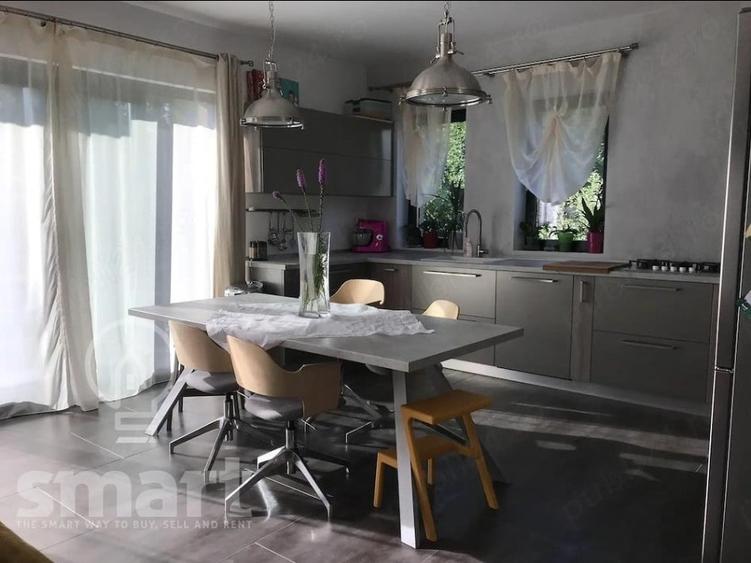 Casă individuală cu 4 camere cu Canalizare în Mănăștur