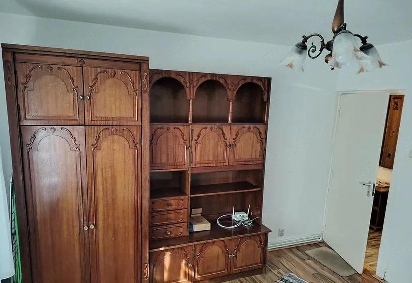 Garsonieră decomandată în Dâmbu Pietros