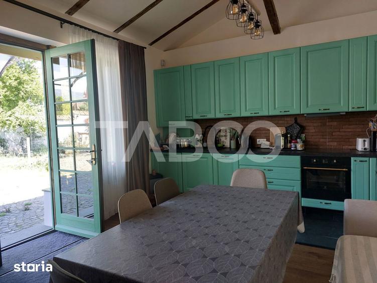 Casă cu 3 camere cu Teren 370 Mp în Central
