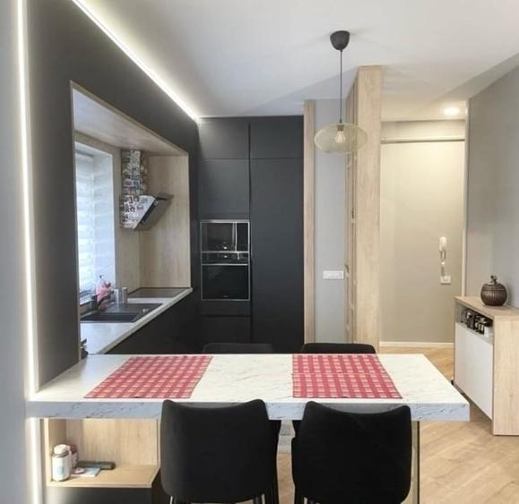 Apartament cu 3 camere decomandat, mobilat în Pipera