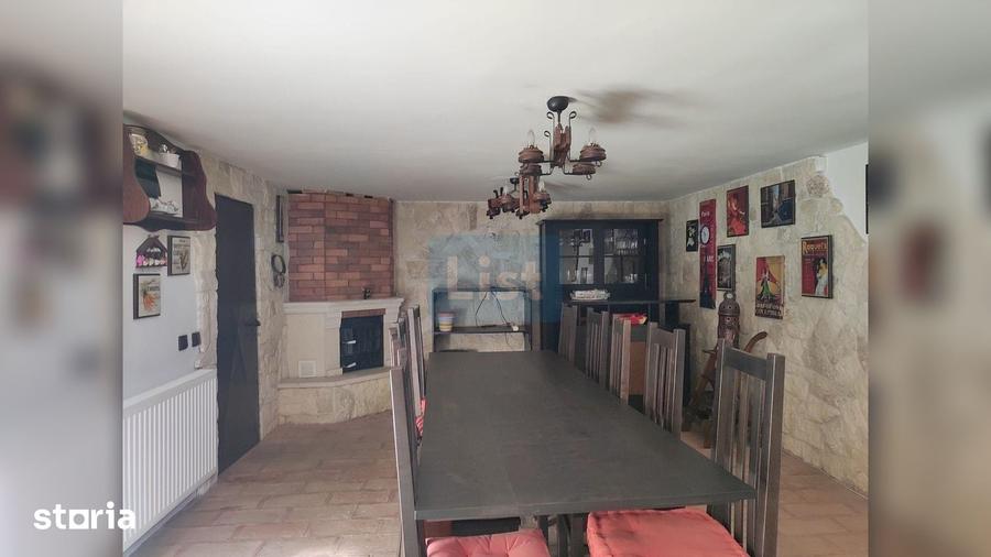 Casă cu 3 camere cu Canalizare în Făget