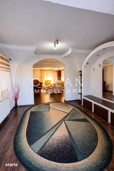 Casă cu 8 camere cu Teren 1546 Mp în Central