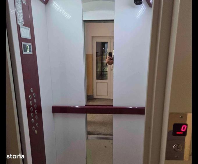 Garsoniera la cheie, etaj intermediar, zona strazii BUCEGI - 3