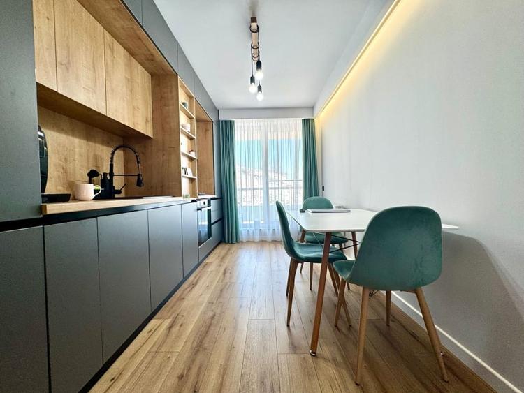 Apartament cu 3 camere semidecomandat, mobilat în Grigorescu