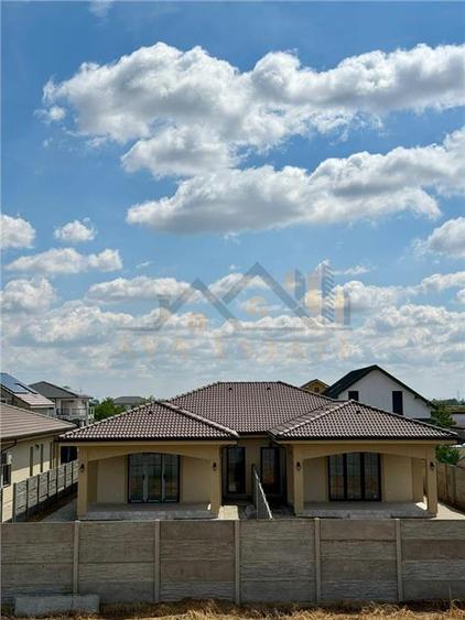 Duplex cu 3 camere cu Teren 366 Mp în Urseni