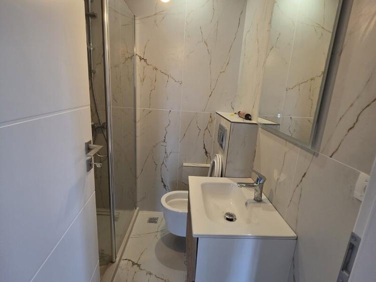 Apartament cu 2 camere decomandat în Titan — fotografia 3