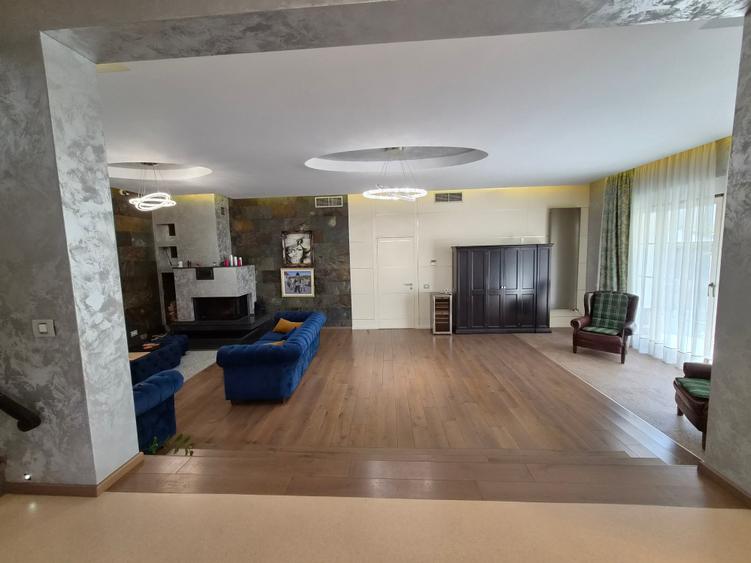 Casă individuală cu 5 camere cu Canalizare în Pipera