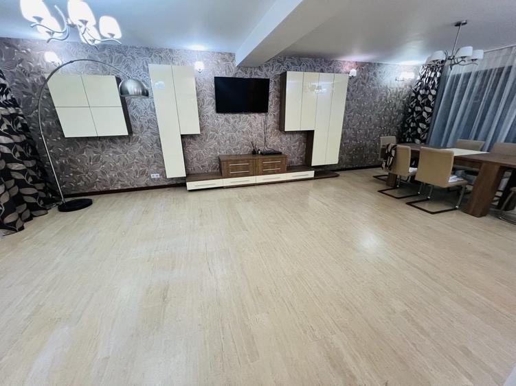 Casă cu 4 camere cu Teren 1000 Mp în Central