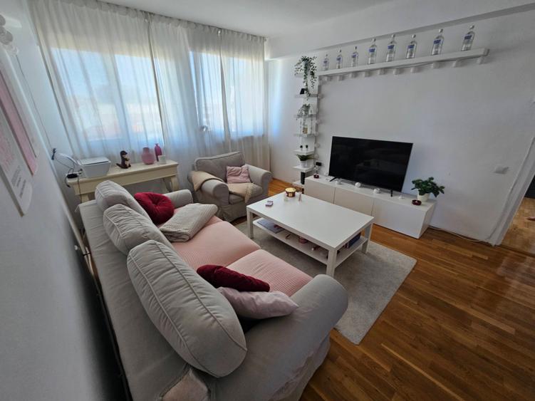 Apartament cu 2 camere semidecomandat în Central — fotografia 3