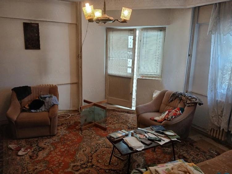 Apartament cu 2 camere decomandat în Poștei - Bucov