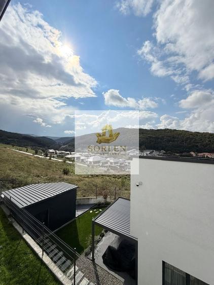 Casă individuală cu 4 camere cu Canalizare în Florești