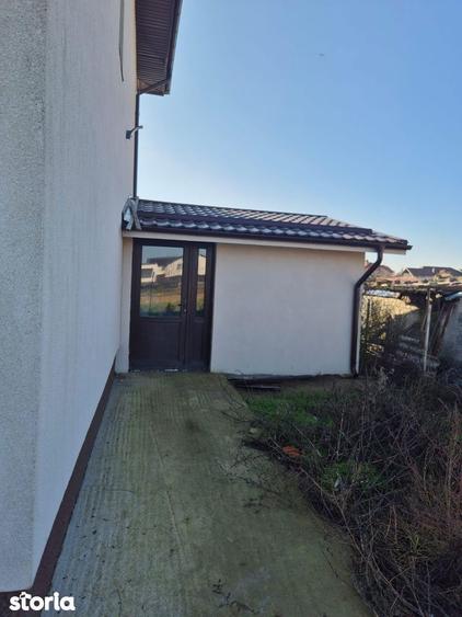 Casă cu 4 camere cu Teren 1120 Mp în Cornetu