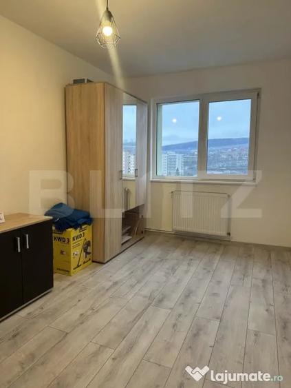 Apartament cu 3 camere decomandat în Dâmbu Pietros