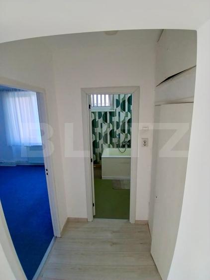 Apartament cu 2 camere semidecomandat, mobilat în Tractorul