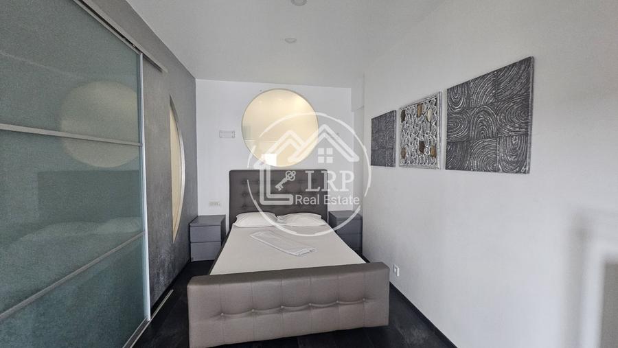Apartament cu 2 camere semidecomandat în Uverturii