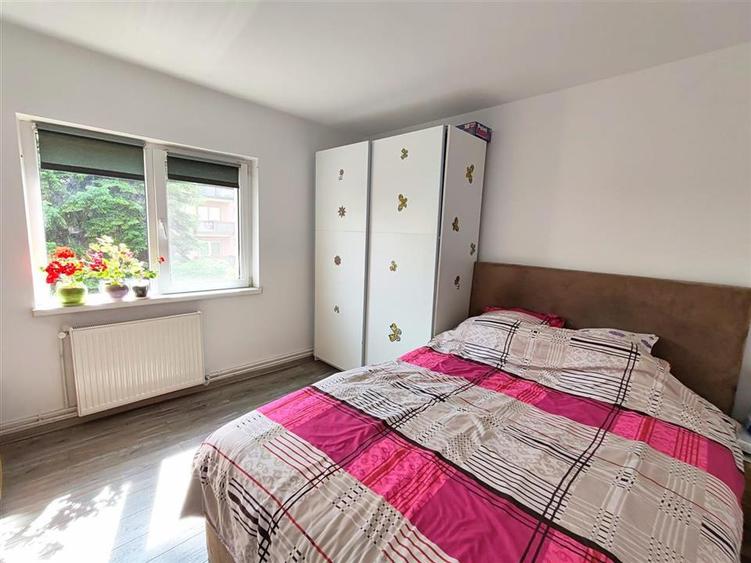 Apartament cu 3 camere decomandat, mobilat în Astra
