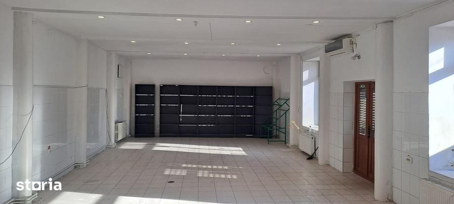 Spațiu comercial, de 120 mp, în CET