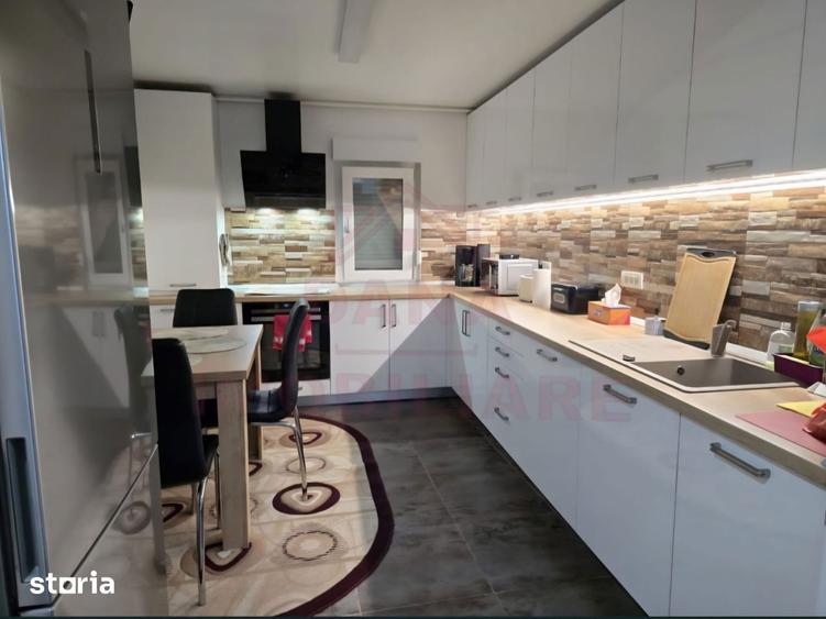 Apartament cu 4 camere, mobilat în Micro IV