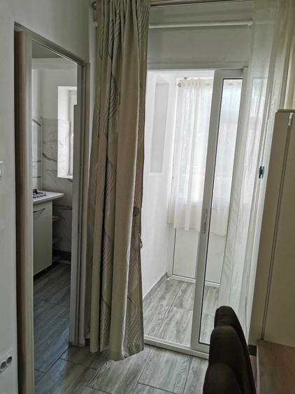 Garsonieră decomandată în Galata