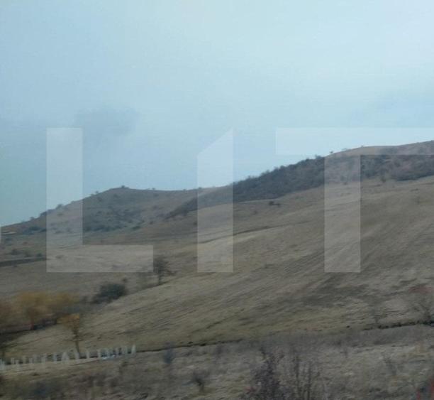 Teren Construcții intravilan de 2327 mp, în Borhanci