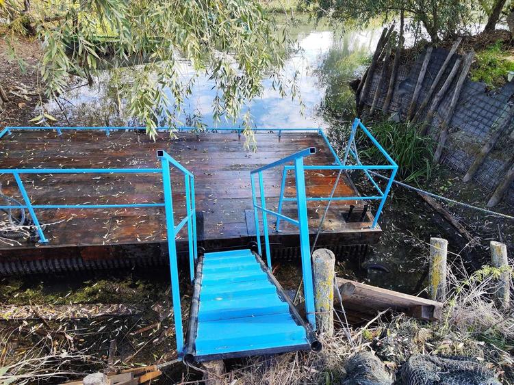 Casă cu 3 camere în Dunavățu de Jos