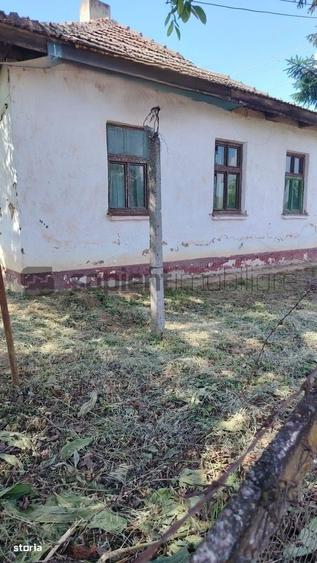 Casă cu 2 camere în Galoșpetreu