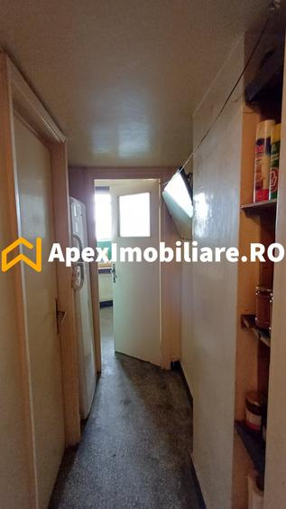 Apartament cu 2 camere semidecomandat în Cișmigiu