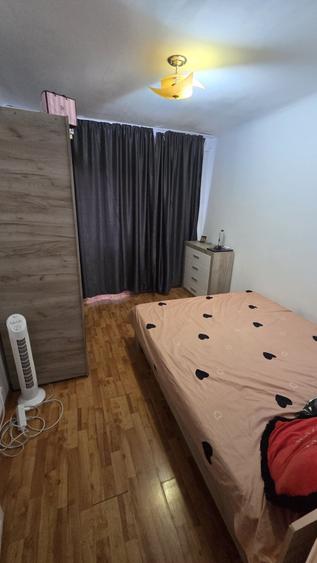 Apartament cu 2 camere decomandat în Rovine