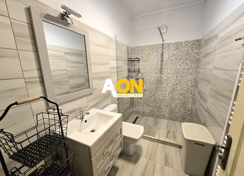 Casă cu 4 camere cu Canalizare în Central