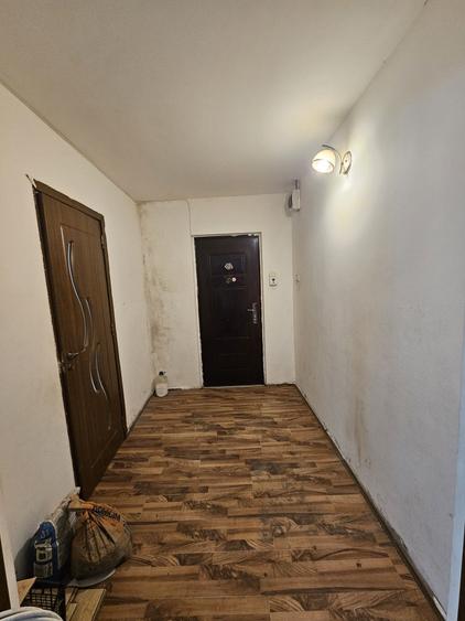 Apartament cu 2 camere semidecomandat în Lacu