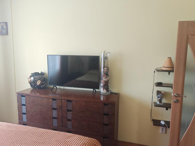 Apartament cu 3 camere semidecomandat în Gemenii