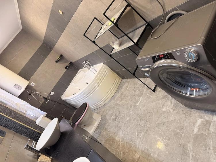 Casă cu 2 camere cu Teren 2498 Mp în Sânnicolau Român