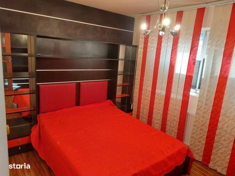 Apartament cu 3 camere în Micro 4