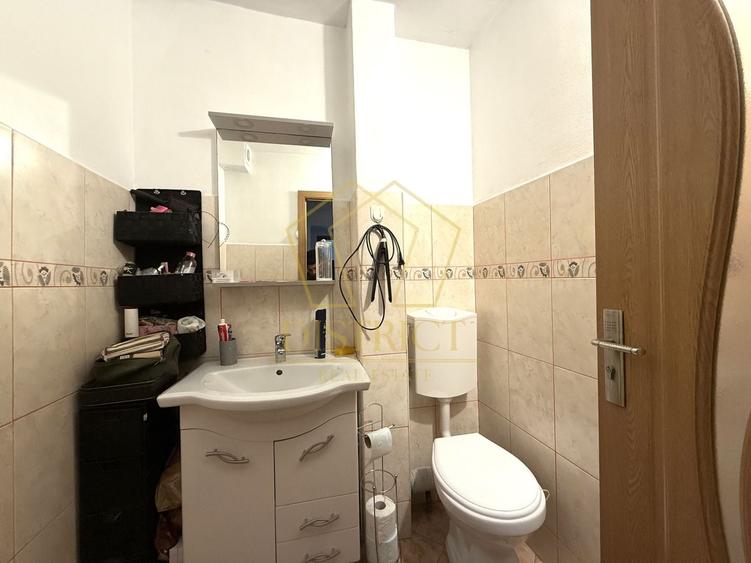 Apartament cu 3 camere decomandat, mobilat în Soarelui