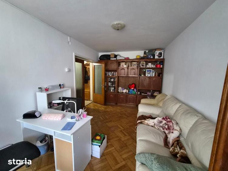 Apartament cu 2 camere decomandat în Est