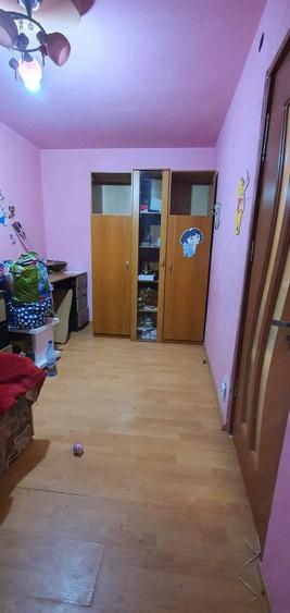 Apartament cu 2 camere decomandat în Petros
