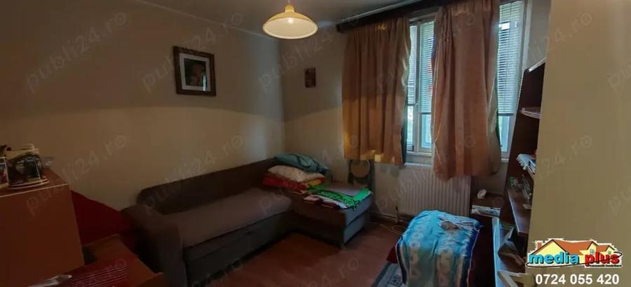 Apartament cu 4 camere semidecomandat în Mazepa 1