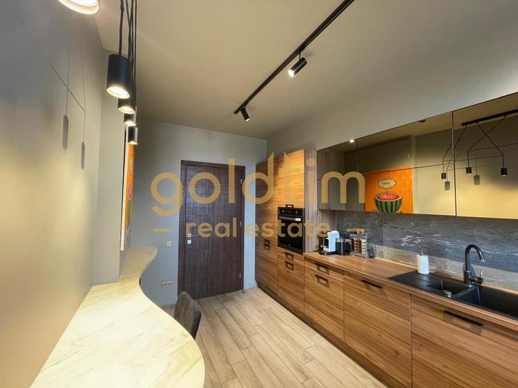 Apartament cu 4 camere decomandat, mobilat în Primăverii