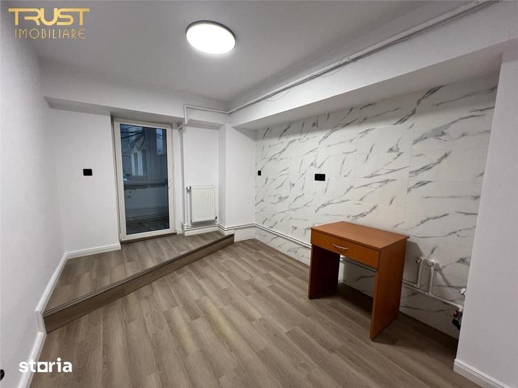 Apartament cu 3 camere în Decebal