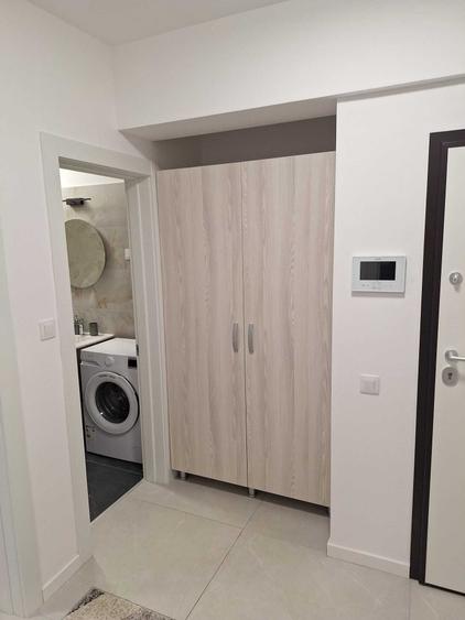 Apartament cu 2 camere decomandat în Vișani