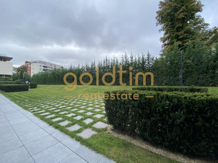 Apartament cu 5 camere decomandat, mobilat în Kiseleff