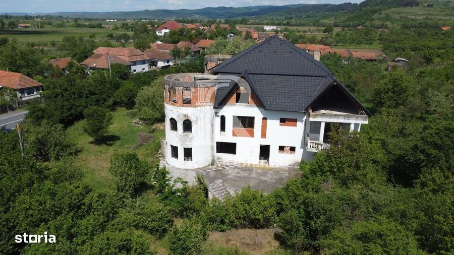 Casă cu 4 camere în Gheghie