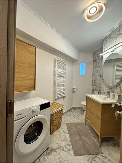 Apartament cu 3 camere decomandat, mobilat în Dacia