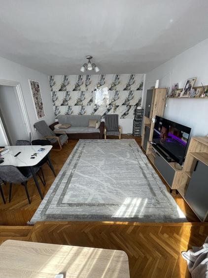 Apartament cu 3 camere decomandat în Giulești