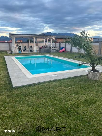 Casă cu 6 camere cu Canalizare în Tărlungeni