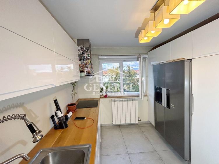 Apartament cu 3 camere în Central